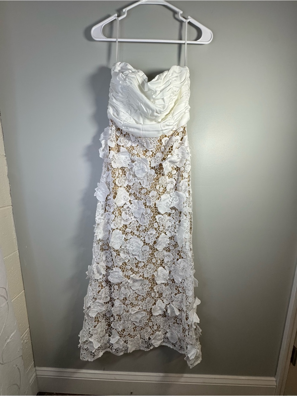 MOTF White Strapless Lace Floral Maxi Dress Medium